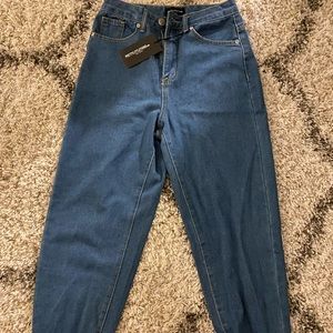 Pretty Little Thing Basic Turn-up Mom Jeans